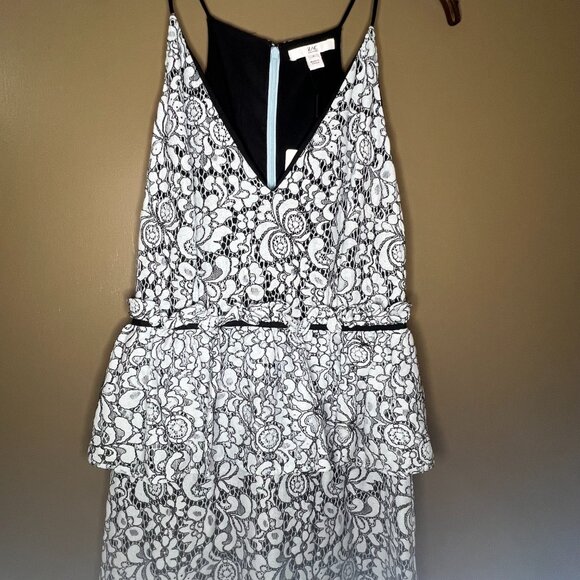 NWT Zac Posen Light Blue Tiered Lace Maxi Dress - Size 4 - Picture 4 of 13